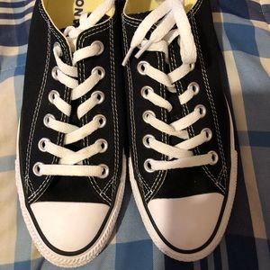 Black and white converse